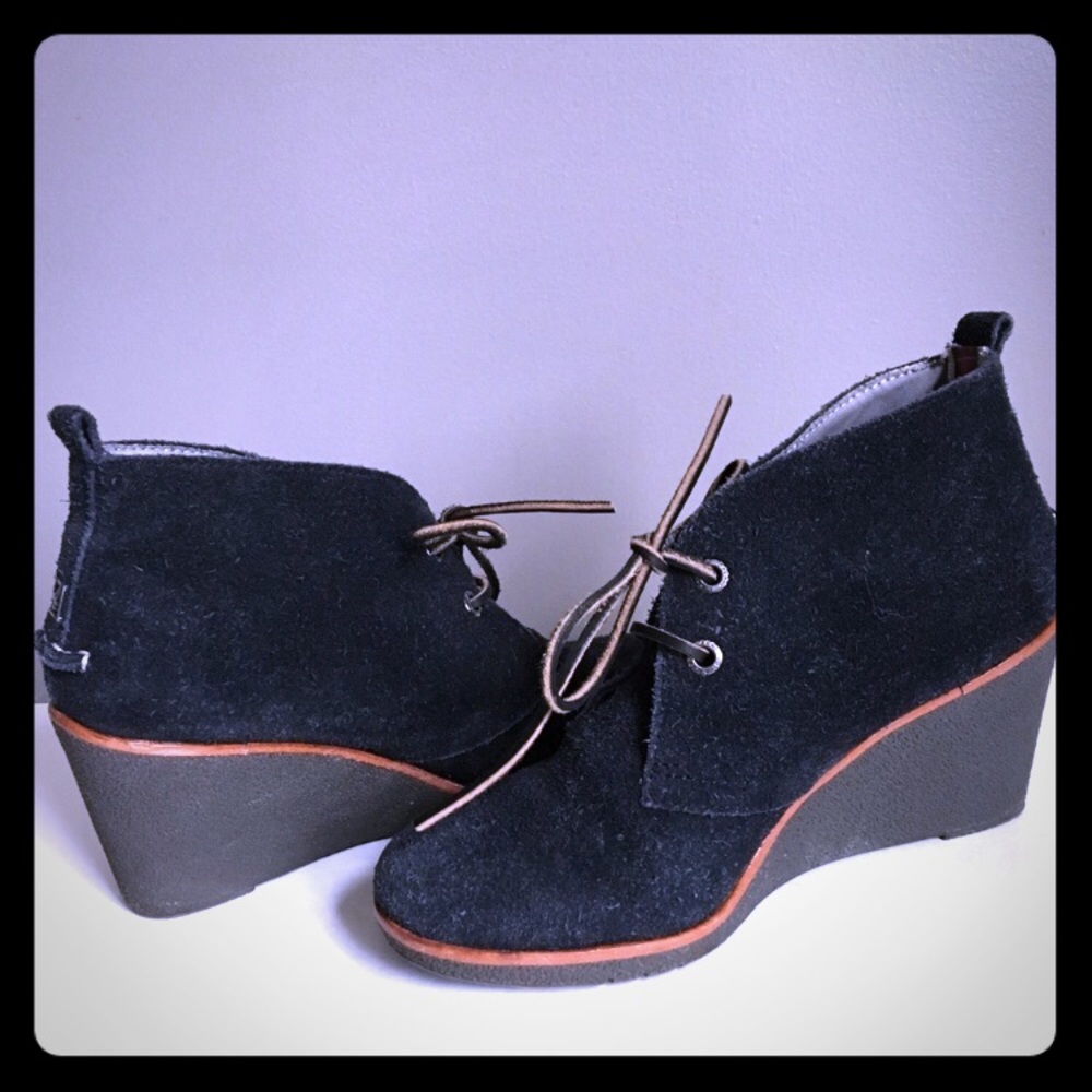 Sperry Topsider Navy Suede Wedges